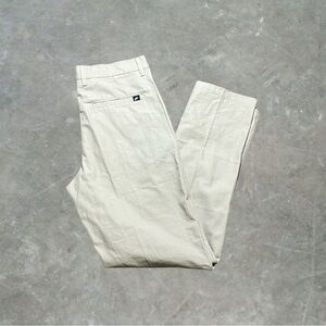 Nike Club Mens Chino Pants Straight Leg Straight Fit Regular Length Size 32